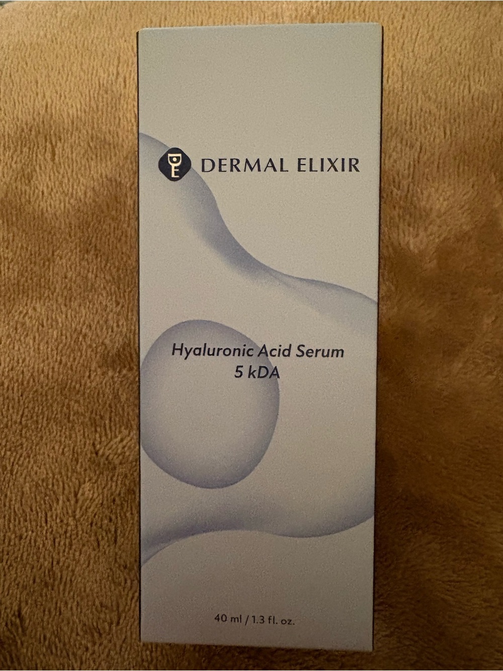 Hyaluronic Acid Serum - White & Light Blue
